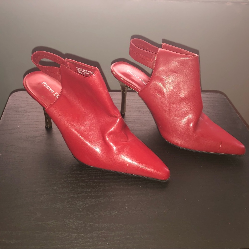 RED LEATHER SLING BACK GOLD HEELS